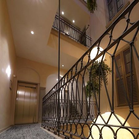 Bergamo Inn 21 외부 사진 Interior of the hotel