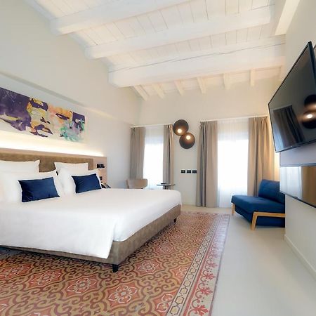 Bergamo Inn 21 외부 사진 Deluxe Room