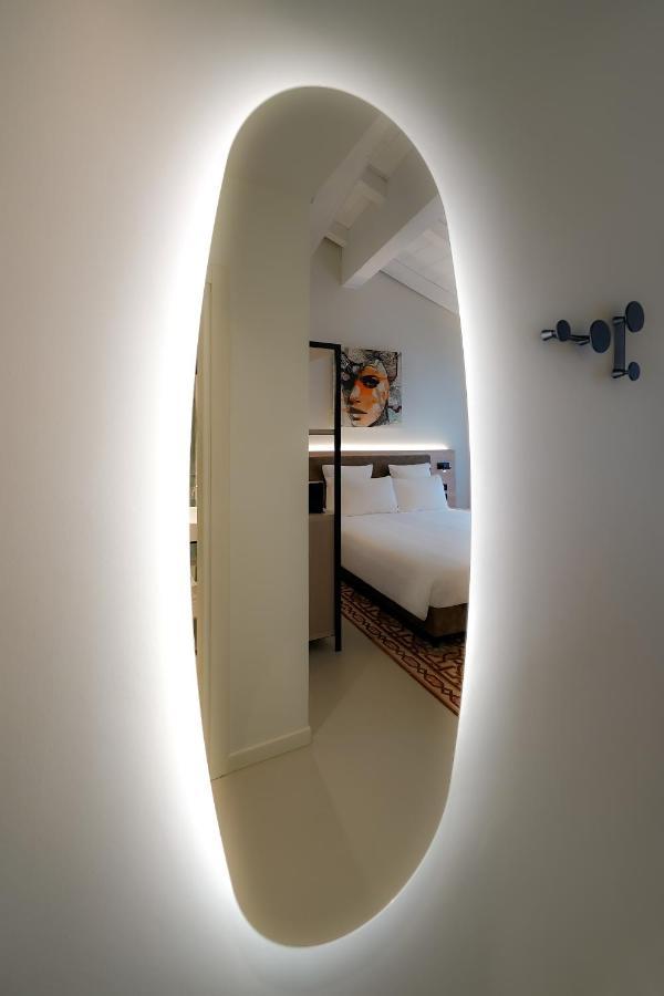 Bergamo Inn 21 외부 사진 A room at the hotel