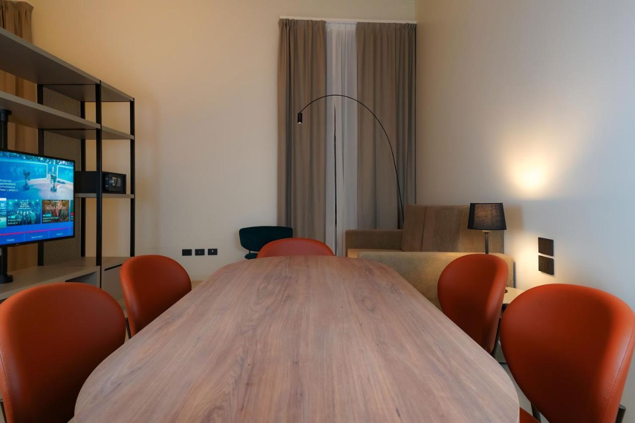Bergamo Inn 21 외부 사진 Meeting room